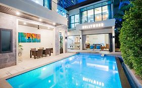 Hollywood Pool Villa Pattaya